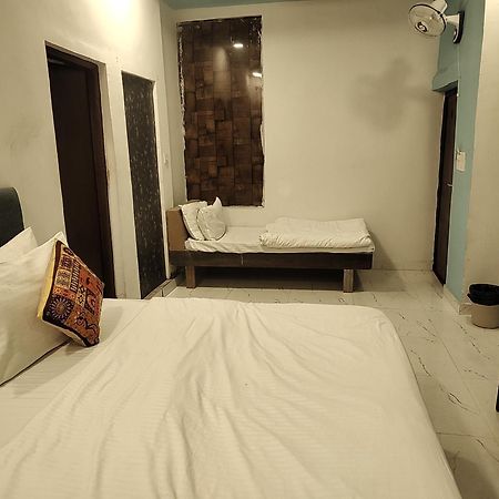 Rudraksha Inn Mount Abu Exterior foto