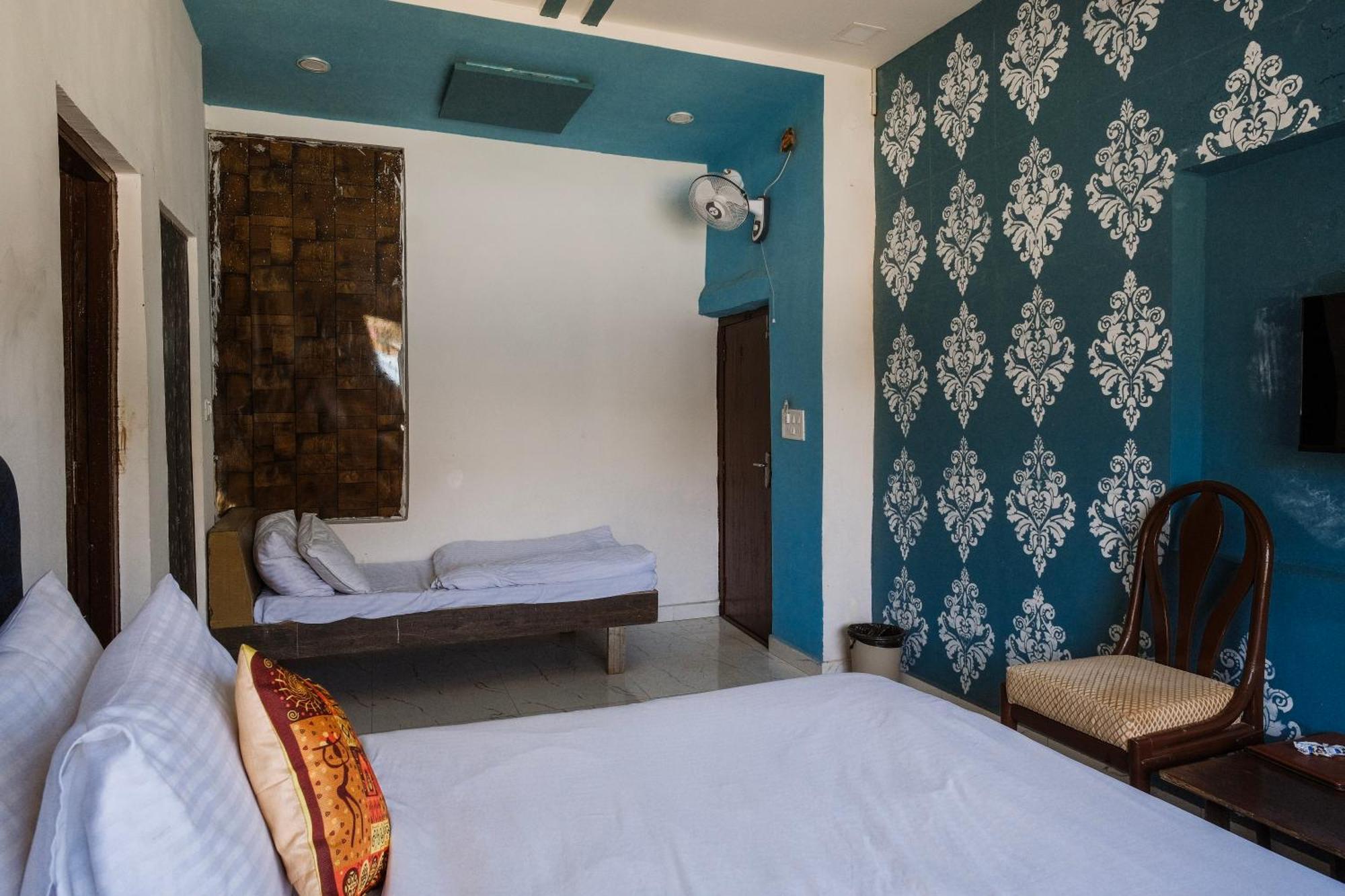 Rudraksha Inn Mount Abu Exterior foto